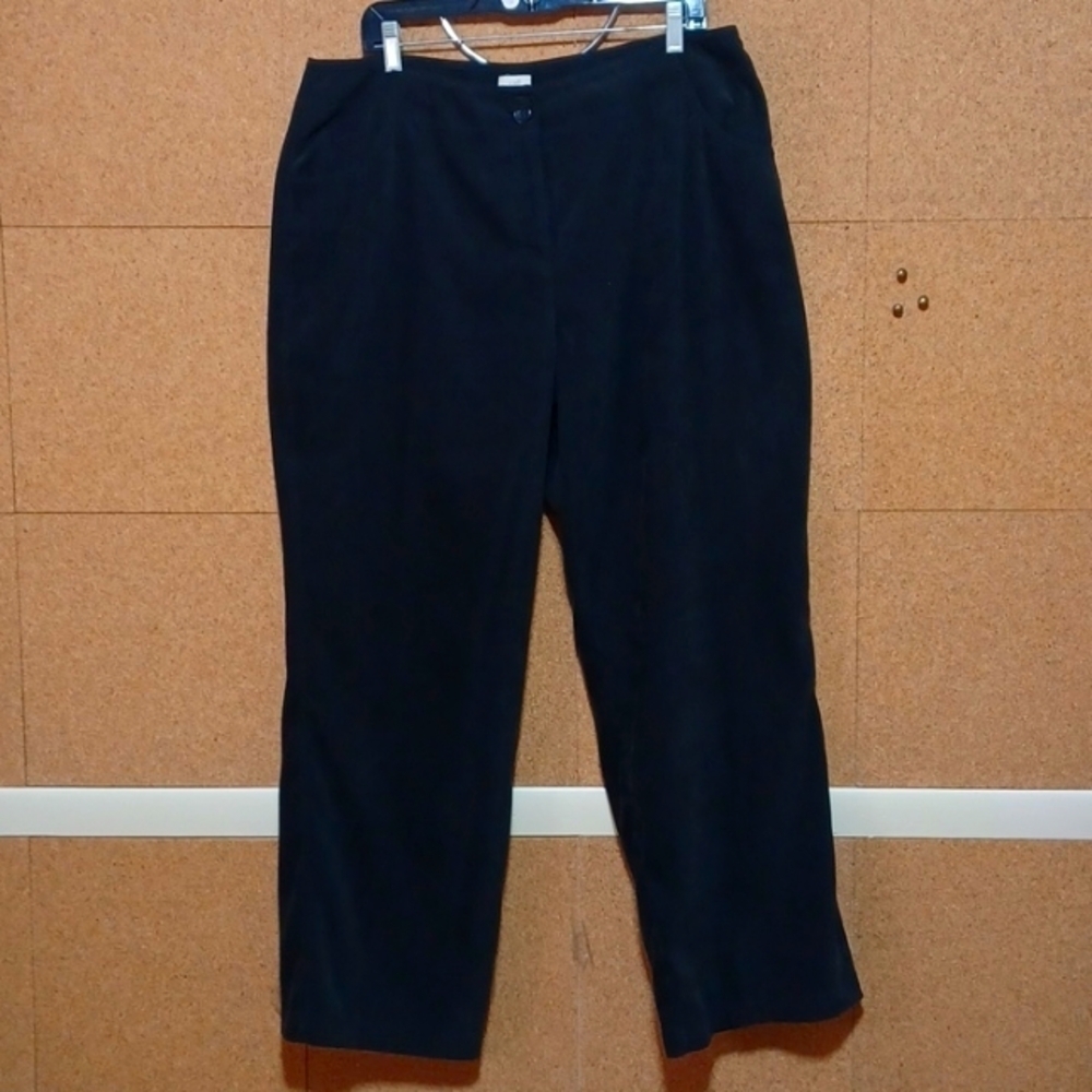 J-JILL STRETCH VELOUR PANTS SIZE 18